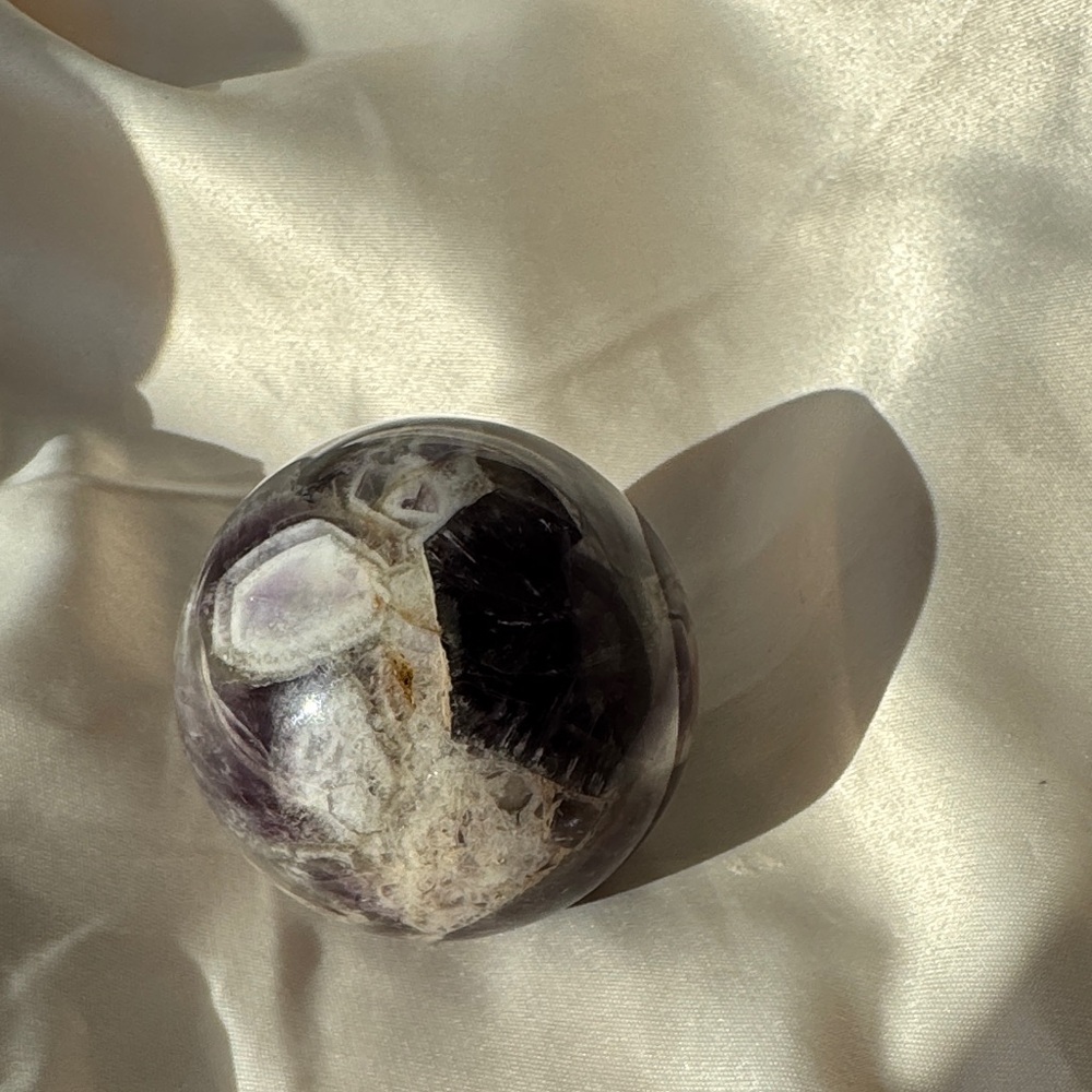 Chevron Amethyst 💜 Sphere - Picture 4 of 6